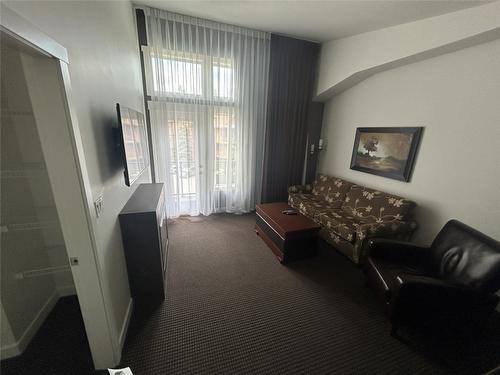 413-400 Stemwinder Drive, Kimberley, BC - Indoor