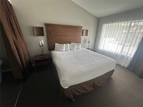 413-400 Stemwinder Drive, Kimberley, BC - Indoor Photo Showing Bedroom