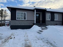 275 Rue François-Hazeur  La Malbaie, QC G5A 0H2