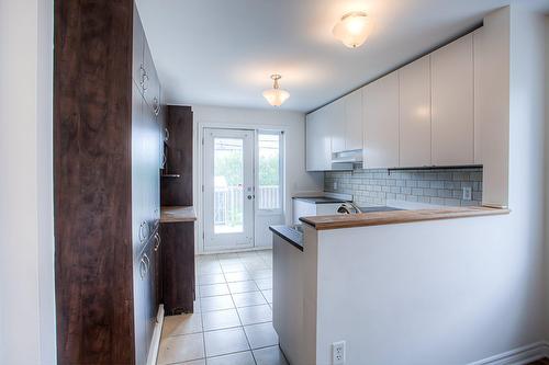 Cuisine - 4658 Rue Esther-Pariseau, Laval (Chomedey), QC - Indoor Photo Showing Kitchen
