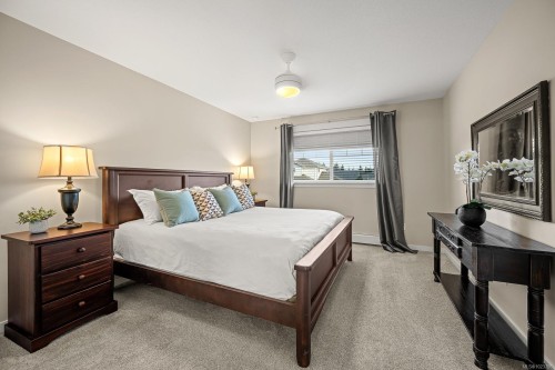 817 Tracker Pl, Comox, BC 