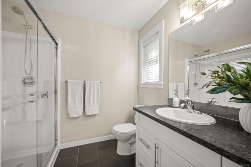 817 Tracker Pl, Comox, BC 