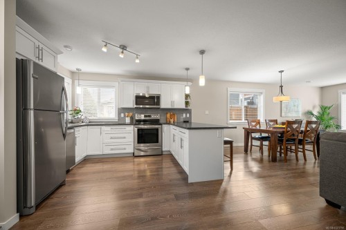 817 Tracker Pl, Comox, BC 