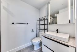 Salle de bains attenante à la CCP - 