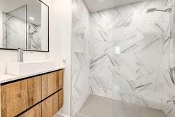 Ensuite bathroom - 