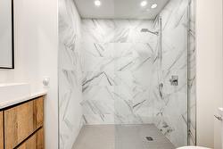 Ensuite bathroom - 