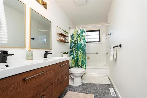 585 Edison Ave, Winnipeg, MB 