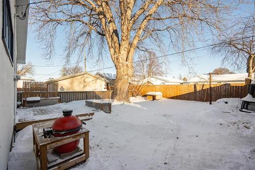 585 Edison Ave, Winnipeg, MB 