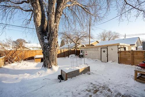 585 Edison Ave, Winnipeg, MB 