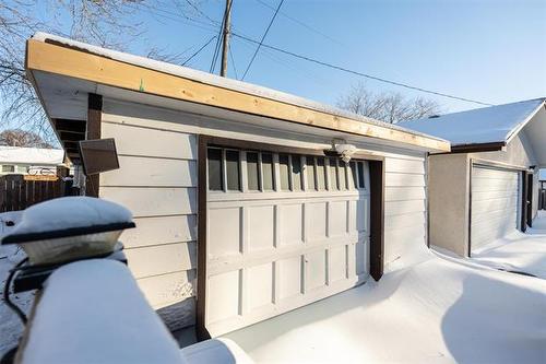 585 Edison Ave, Winnipeg, MB 