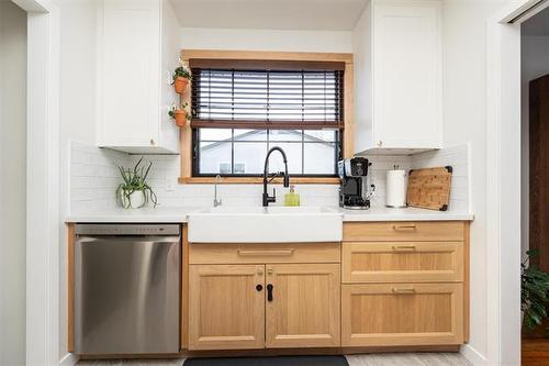 585 Edison Ave, Winnipeg, MB 