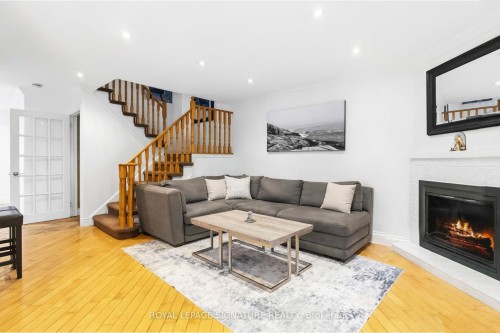 4281 Torino Crescent, Mississauga, ON - Indoor Photo Showing Living Room With Fireplace