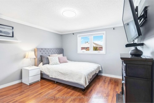4281 Torino Crescent, Mississauga, ON - Indoor Photo Showing Bedroom