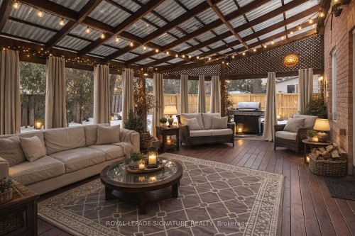 4281 Torino Crescent, Mississauga, ON - Indoor Photo Showing Living Room