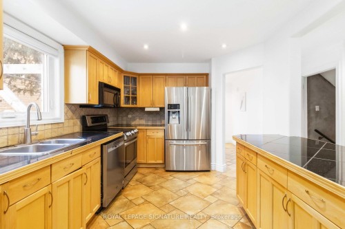 4281 Torino Crescent, Mississauga, ON - Indoor Photo Showing Kitchen With Stainless Steel Kitchen With Double Sink