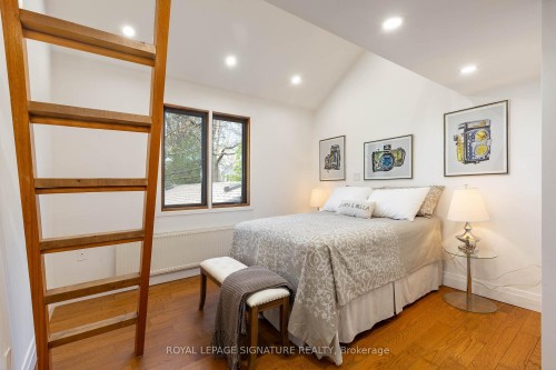 1969 Balsam Avenue, Mississauga, ON - Indoor Photo Showing Bedroom