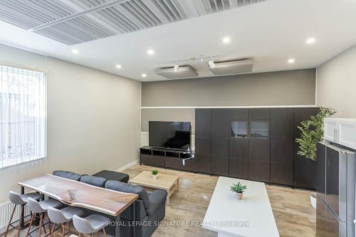 1969 Balsam Avenue, Mississauga, ON - Indoor