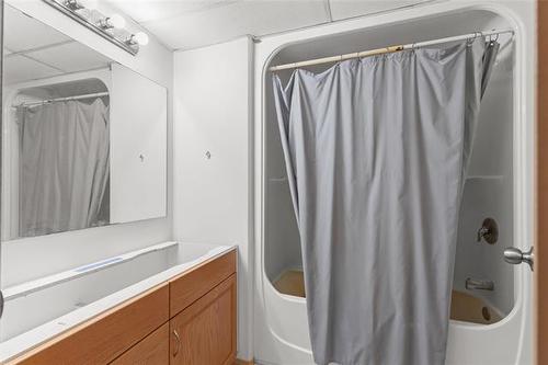 21 Pinehurst Lane, Mitchell, MB 