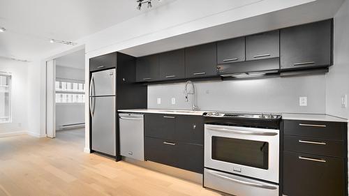 Cuisine - 1111-350 Boul. De Maisonneuve O., Montréal (Ville-Marie), QC - Indoor Photo Showing Kitchen