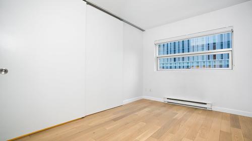 Chambre à coucher - 1111-350 Boul. De Maisonneuve O., Montréal (Ville-Marie), QC - Indoor Photo Showing Other Room