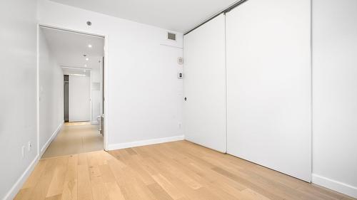 Chambre à coucher - 1111-350 Boul. De Maisonneuve O., Montréal (Ville-Marie), QC - Indoor Photo Showing Other Room
