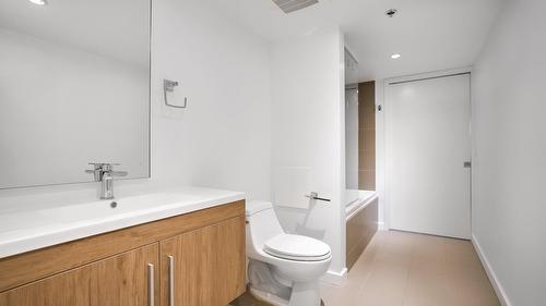 Salle de bains - 1111-350 Boul. De Maisonneuve O., Montréal (Ville-Marie), QC - Indoor Photo Showing Bathroom