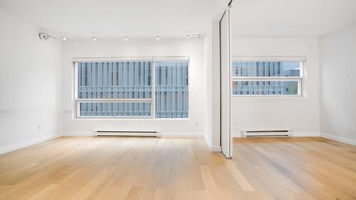 Salon - 1111-350 Boul. De Maisonneuve O., Montréal (Ville-Marie), QC - Indoor Photo Showing Other Room