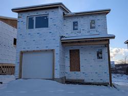 41 Alabaster Way  Halifax, NS B3P 0E7