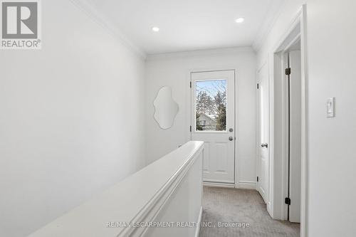 110 Kensington Avenue S, Hamilton, ON - Indoor Photo Showing Other Room