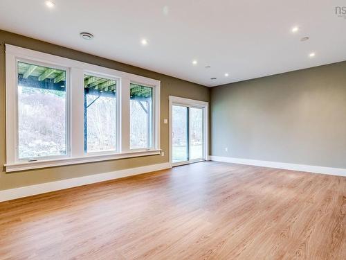 66 Hadley Crescent, Halifax, NS 