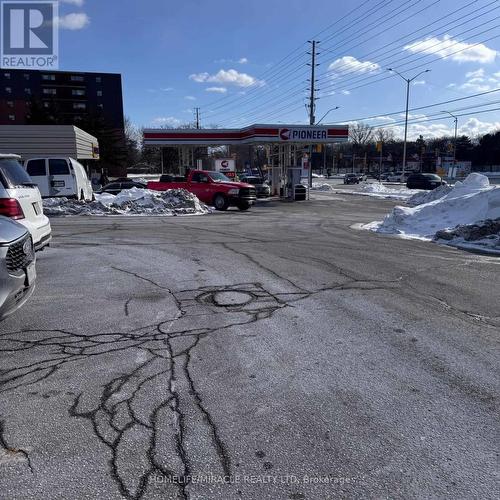 3415 Dixie Road, Mississauga, ON 