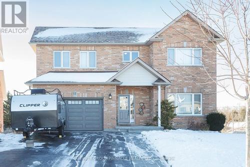11 MOYNES COURT  Kawartha Lakes (Lindsay), ON K9V 0L2