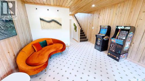 6 Moki Bay, Kenosee Lake, SK - Indoor
