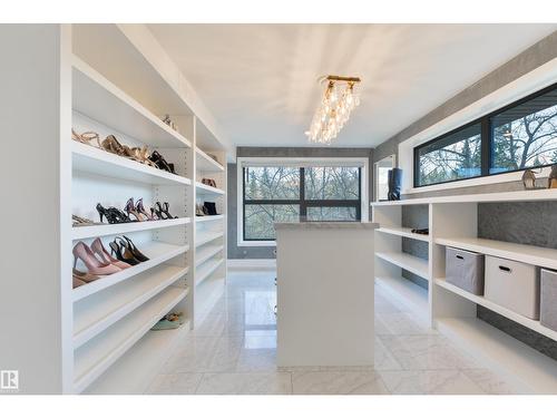 9213 97 St Nw, Edmonton, AB 