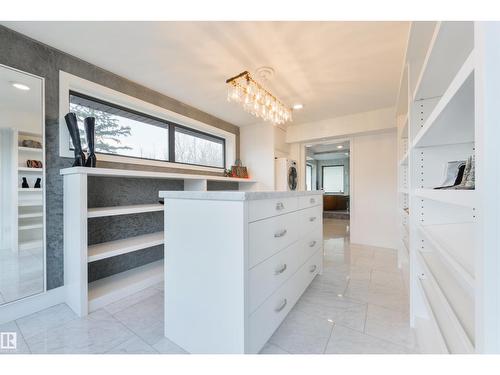 9213 97 St Nw, Edmonton, AB 