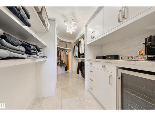 9213 97 St Nw, Edmonton, AB 