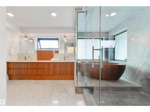 9213 97 St Nw, Edmonton, AB 