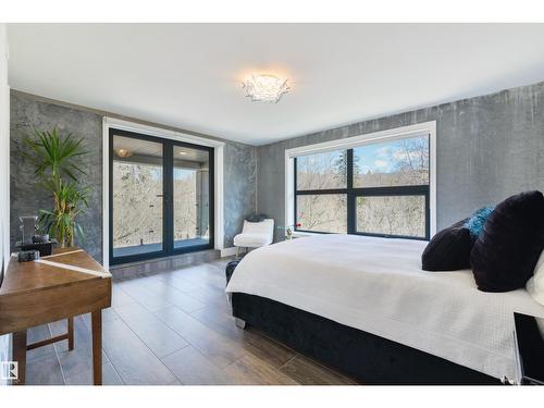 9213 97 St Nw, Edmonton, AB 