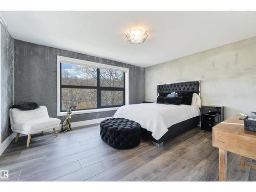 9213 97 St Nw, Edmonton, AB 