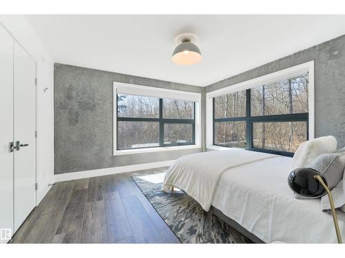 9213 97 St Nw, Edmonton, AB 