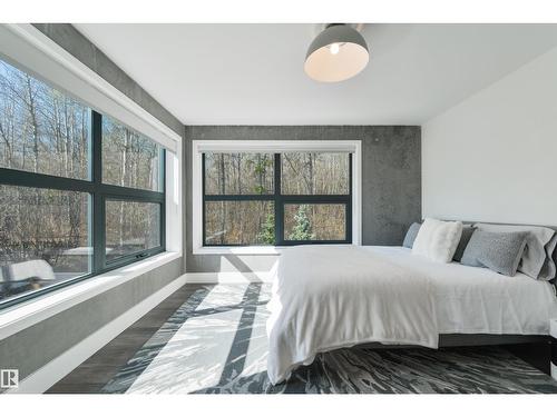 9213 97 St Nw, Edmonton, AB 