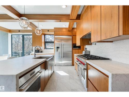 9213 97 St Nw, Edmonton, AB 