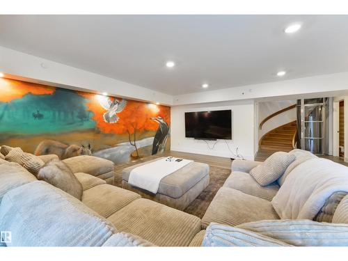 9213 97 St Nw, Edmonton, AB 