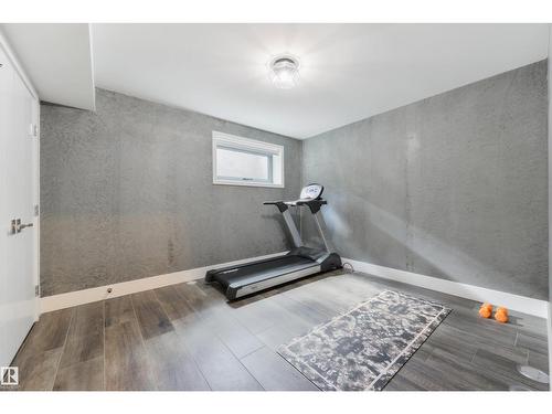 9213 97 St Nw, Edmonton, AB 