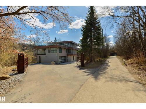 9213 97 St Nw, Edmonton, AB 