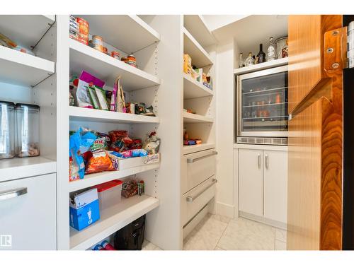 9213 97 St Nw, Edmonton, AB 