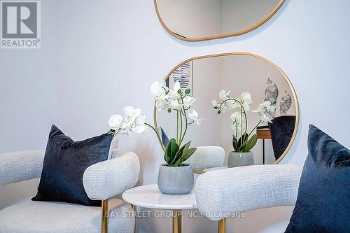 2208 - 18 Water Walk Drive, Markham, ON - Indoor Photo Showing Dining Room