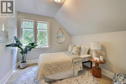 2050 Toronto Street, Regina, SK - Indoor Photo Showing Bedroom