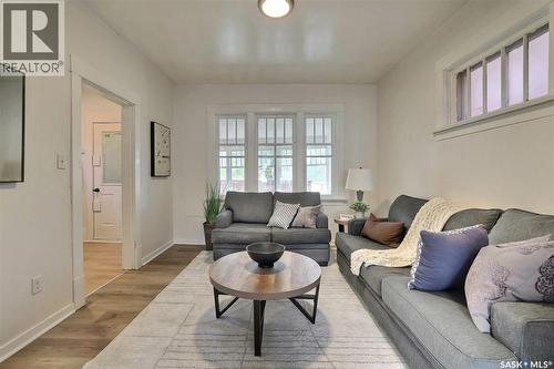 2050 Toronto Street, Regina, SK - Indoor Photo Showing Living Room