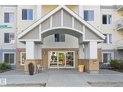 #211 2208 44 AV NW  Edmonton, AB T6T 0G6